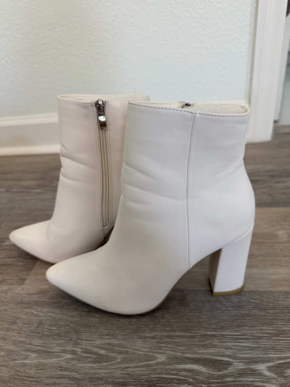 SHEIN White Pointed Toe Block Heel Ankle Boots